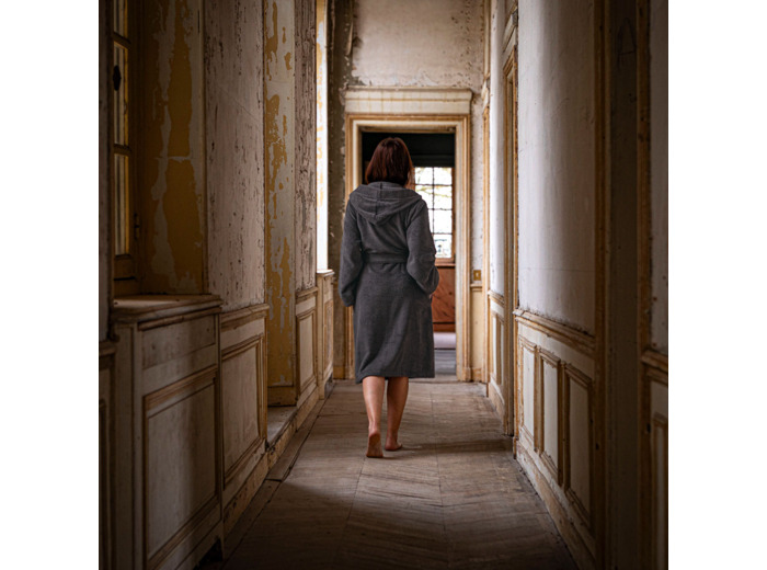 PEIGNOIR A CAPUCHE | Pétale - Poivre