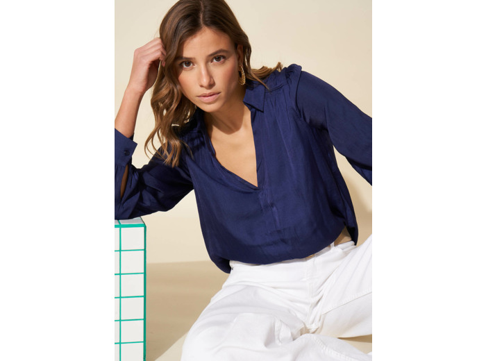 Blouse satiné à col tunisien