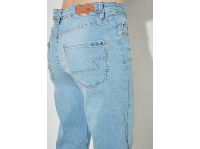 Jean boyfriend à cinq poches