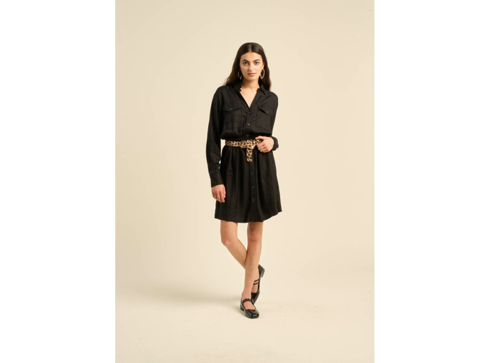 Robe courte chemise à manches longues