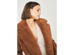 Manteau mi long en fausse fourrure