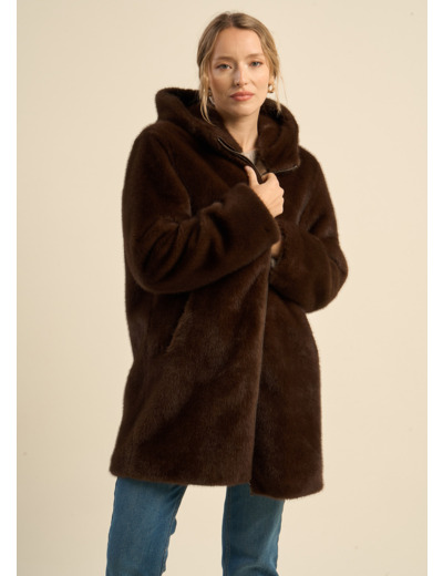 Manteau fausse fourrure à capuche