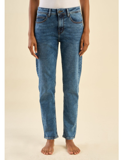 Jean boyfriend à cinq poches