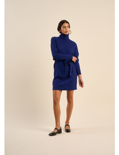 Robe en maille à col roulé