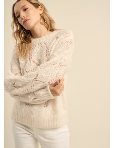 Pull col rond et tricotage fantaisie