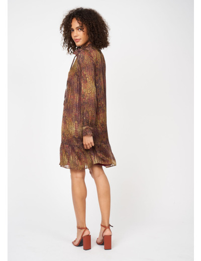 Robe courte à col V et manches longues