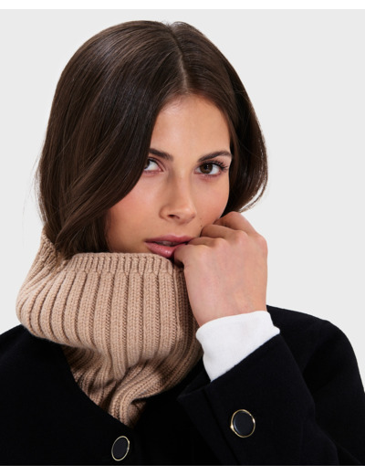 Col Amore Camel en Laine