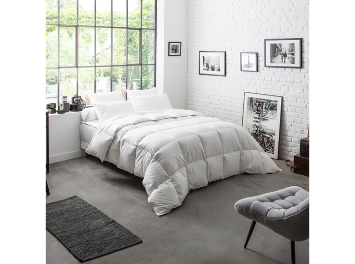 Couette naturelle CHAUDE 70% duvet de Canard Neuf