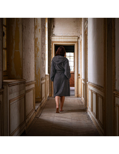 PEIGNOIR A CAPUCHE | Pétale - Poivre